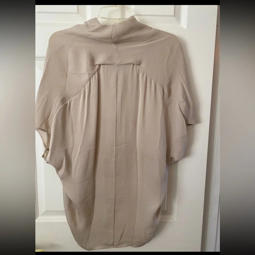 Vince Silk Blouse Cream Size S - Picture 2 of 8